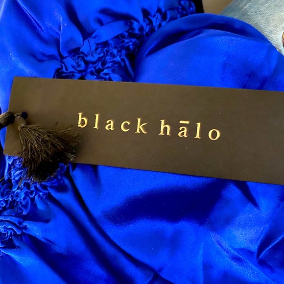 Black Halo off the shoulder cobalt blue blouse - Picture 7 of 8